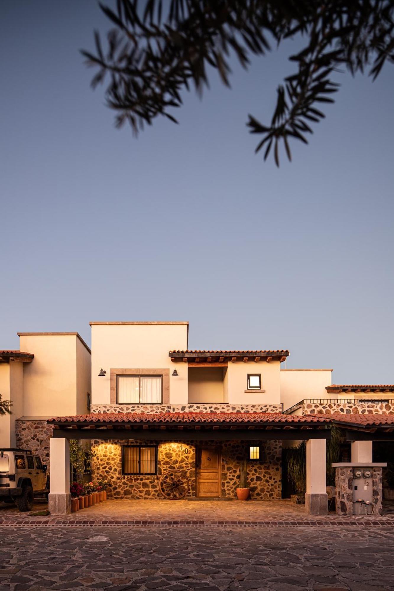 Private Jacuzzi & Pool, Elegant La Escondida 5Br Βίλα Σαν Μιγκέλ ντε Αγιέντε Εξωτερικό φωτογραφία